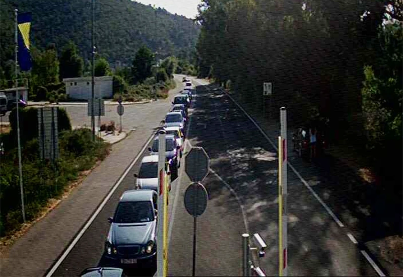 Promet vozila pojačan u poslijepodnevnim satima