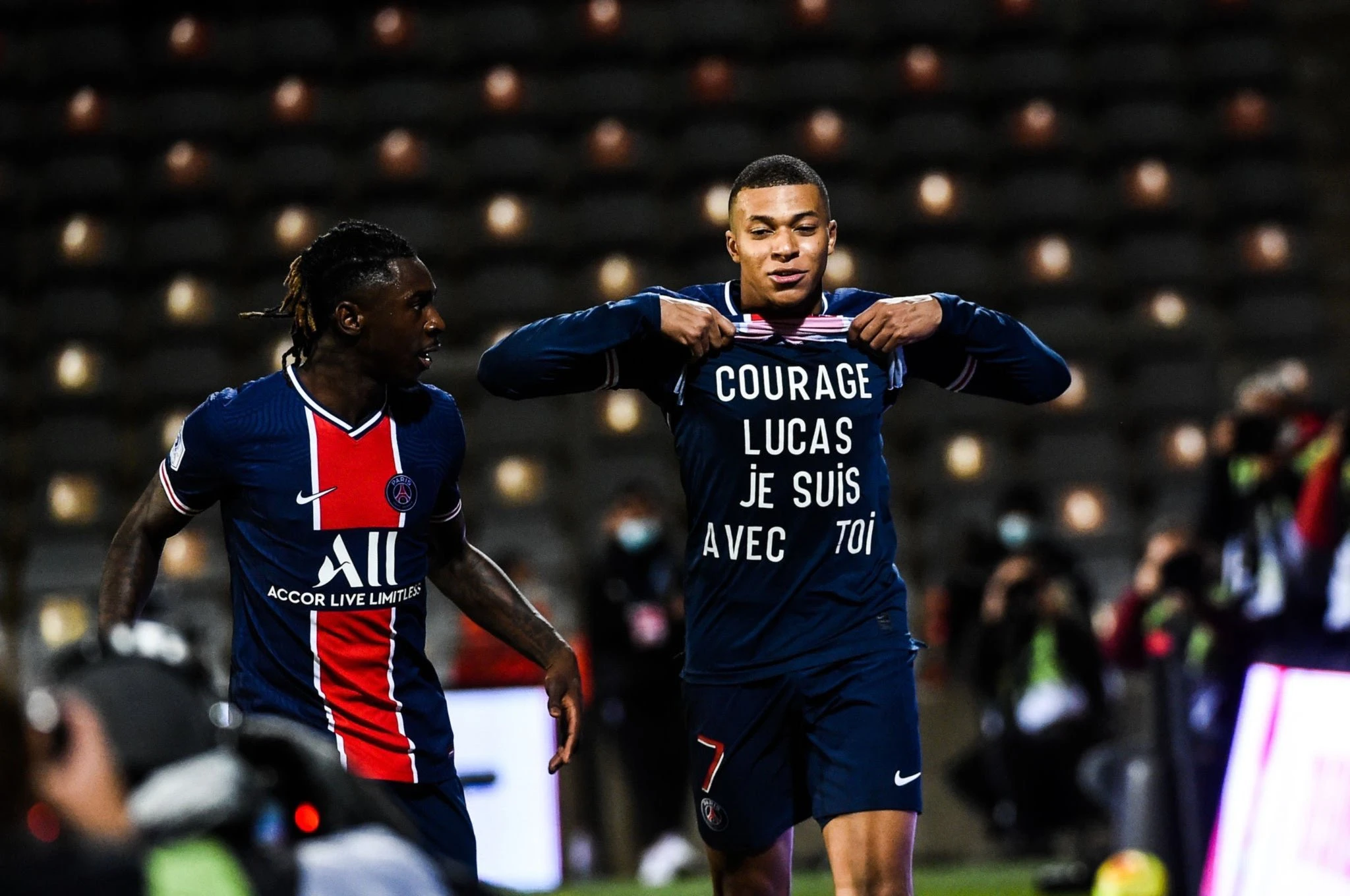 Mbappe ne želi igrati s Messijem