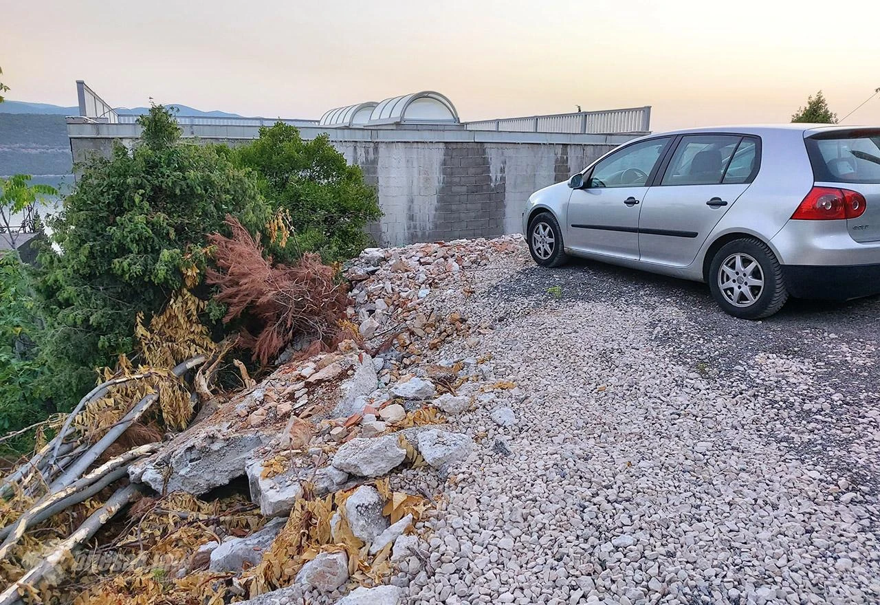 Još jedna priča o neumskom parkingu