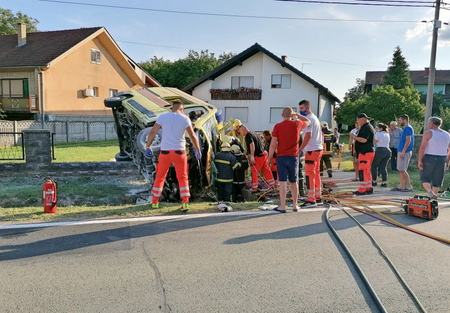 Sudar Hitne i auta kod Virovitice: Poginule pacijentica i medicinska sestra