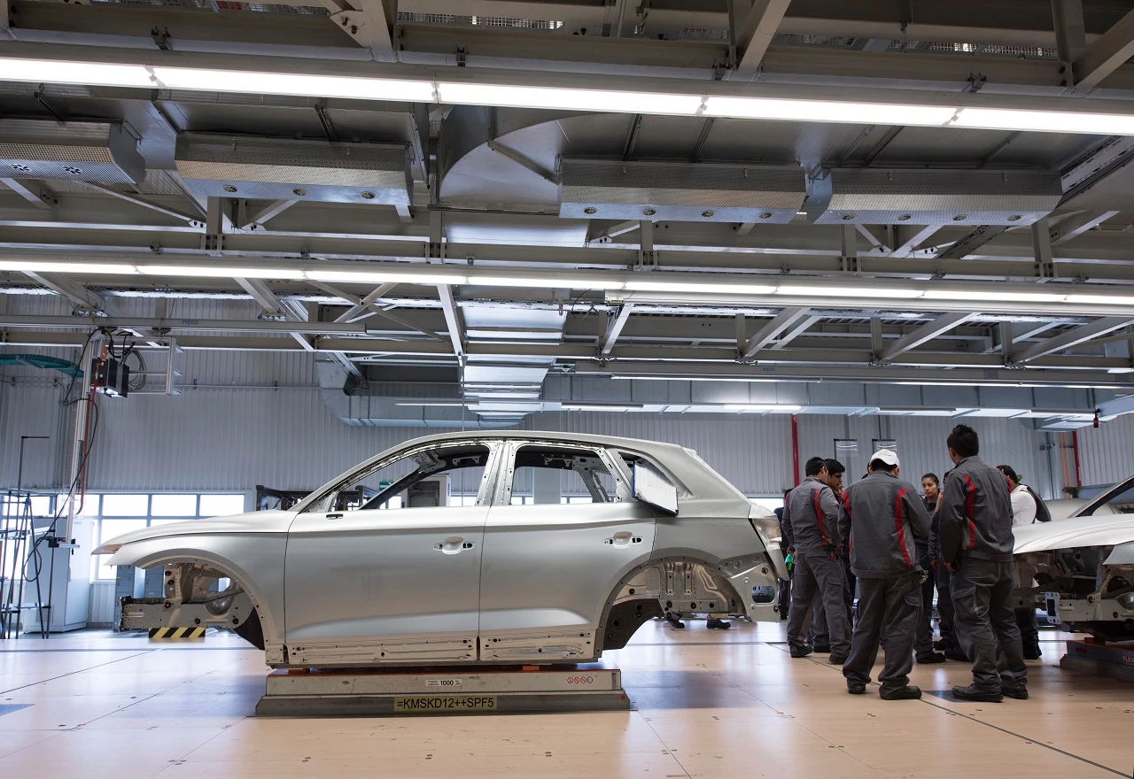 Nestašica čipova i korona ubijaju francusku autoindustriju