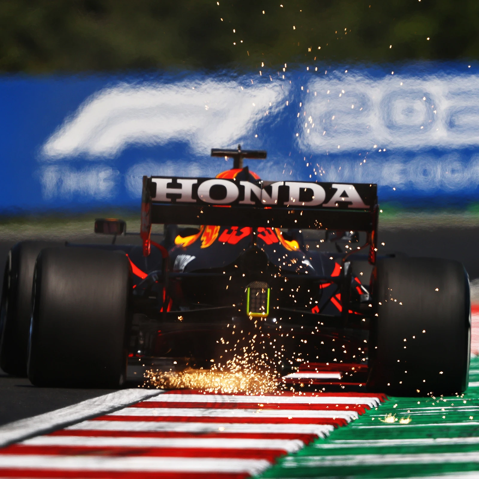 Verstappen najbrži na prvom treningu, Bottasu drugi trening
