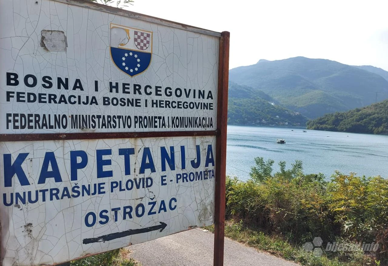 Plovidba po vodama u BiH gotovo godinu dana bez nadzora 