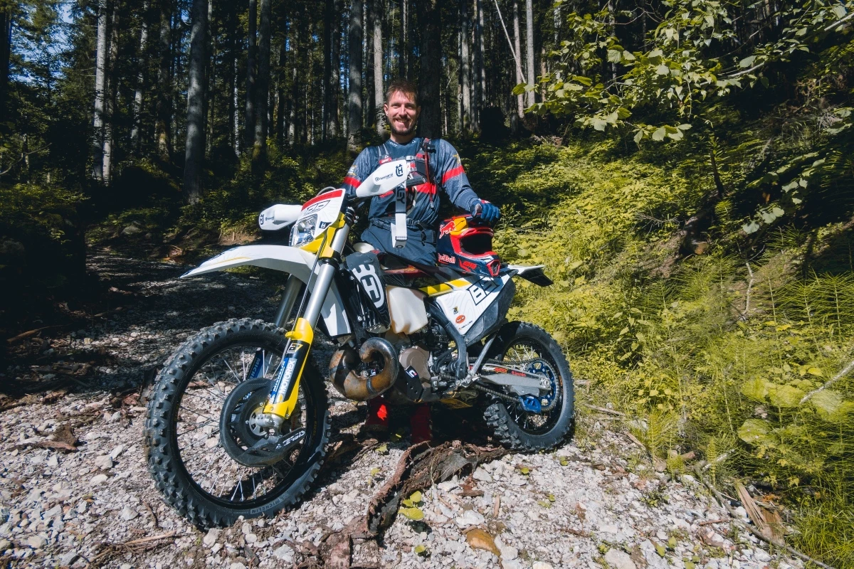 Legendarni Marcel Hirscher skije zamijenio motociklom