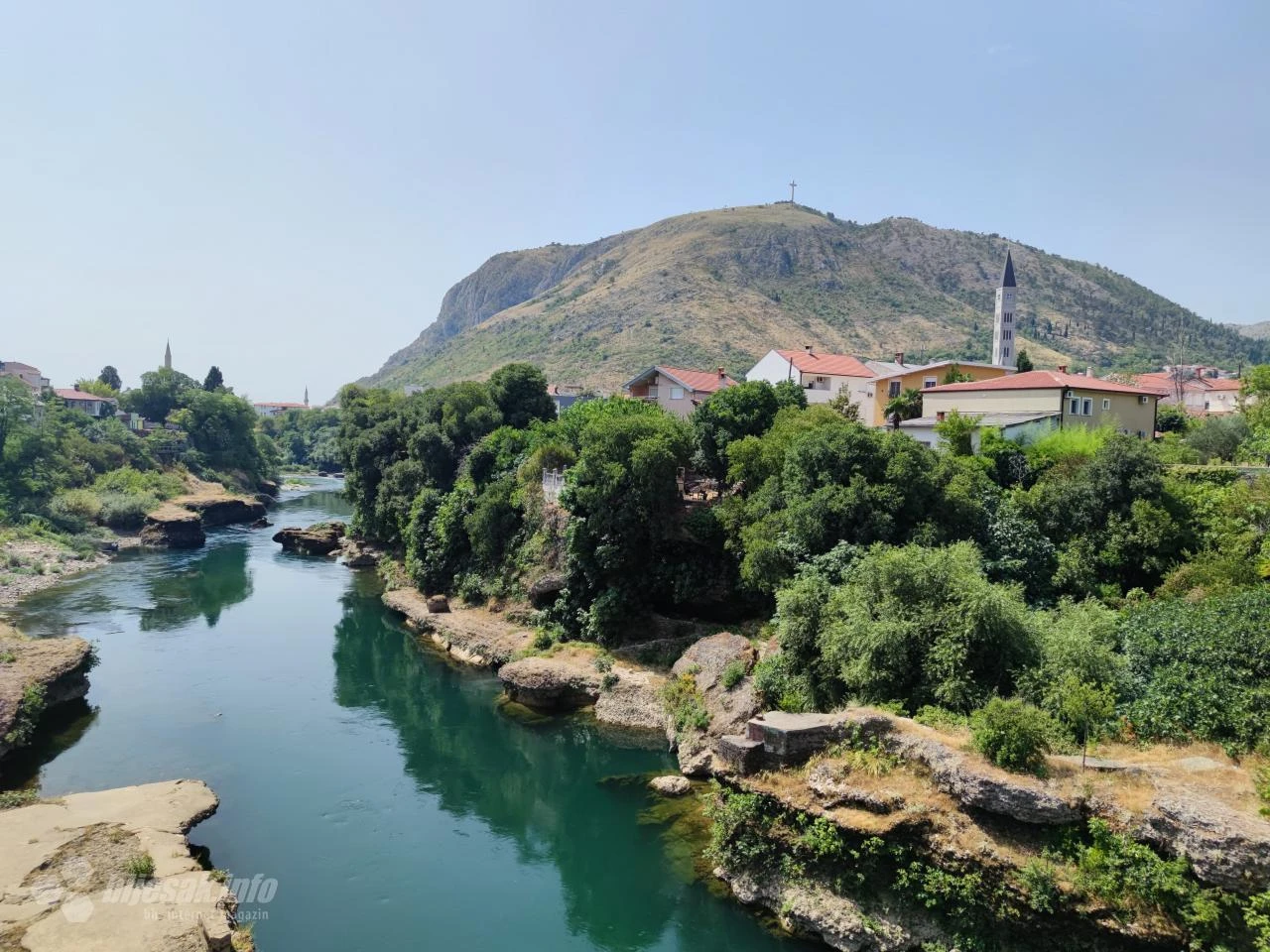 Tko to tamo križeve briše?