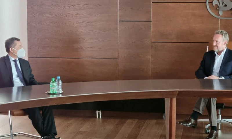 Izetbegović kineskom veleposlaniku: Nisu ispunjeni uvjeti za zatvaranje OHR-a