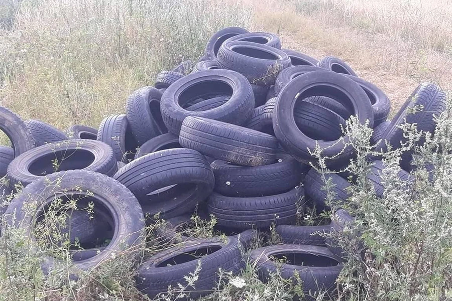 Naknade: Koliko plaćamo bacanje guma i starih automobila?