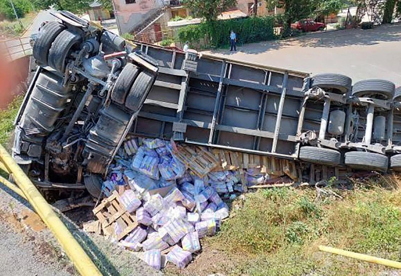Kamion 'uletio' na školsko igralište