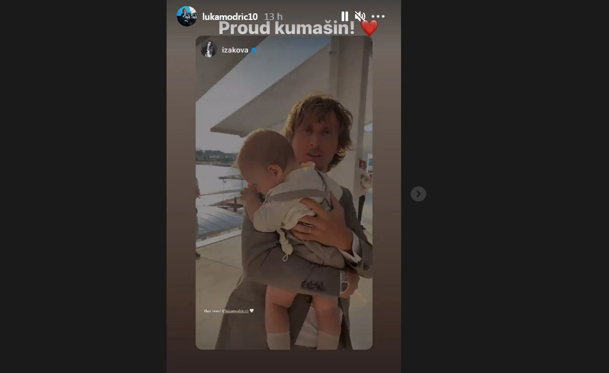 Ponosni kumašin - Luka Modrić kum sinu Matea i Izabel Kovačić