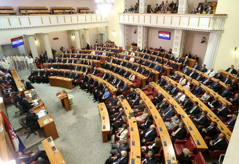 Sabor RH minutom šutnje otvorio sjednicu 