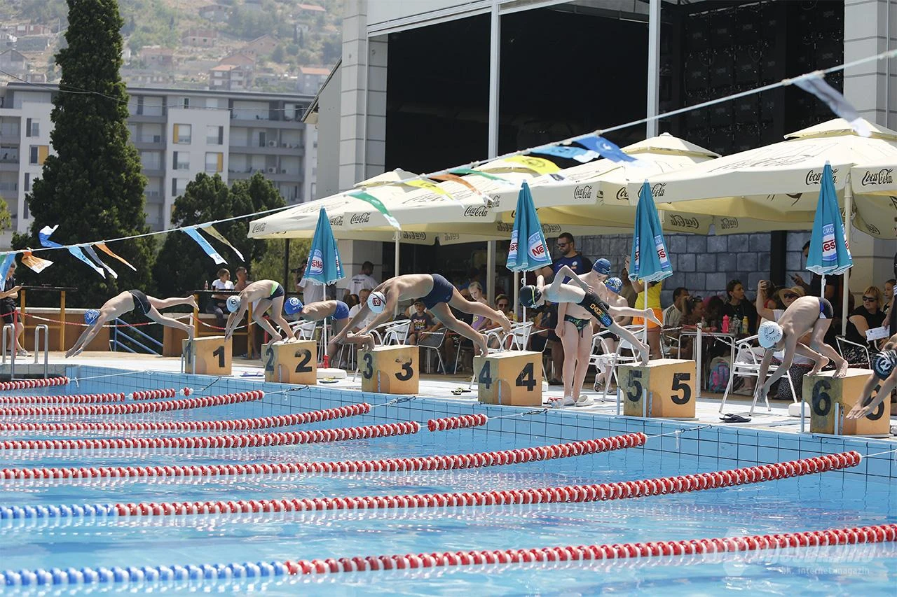 375 plivača 'okupiralo' Gradski bazen 