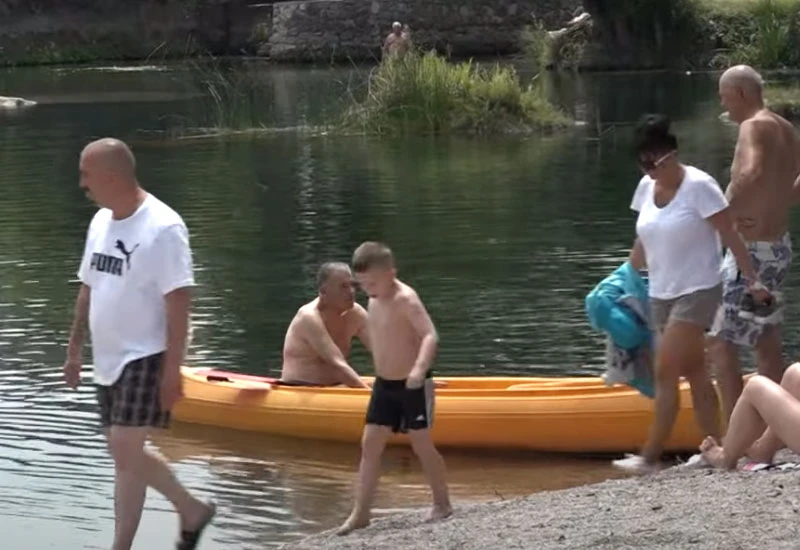 Osvježenje na kupalištu Jaz