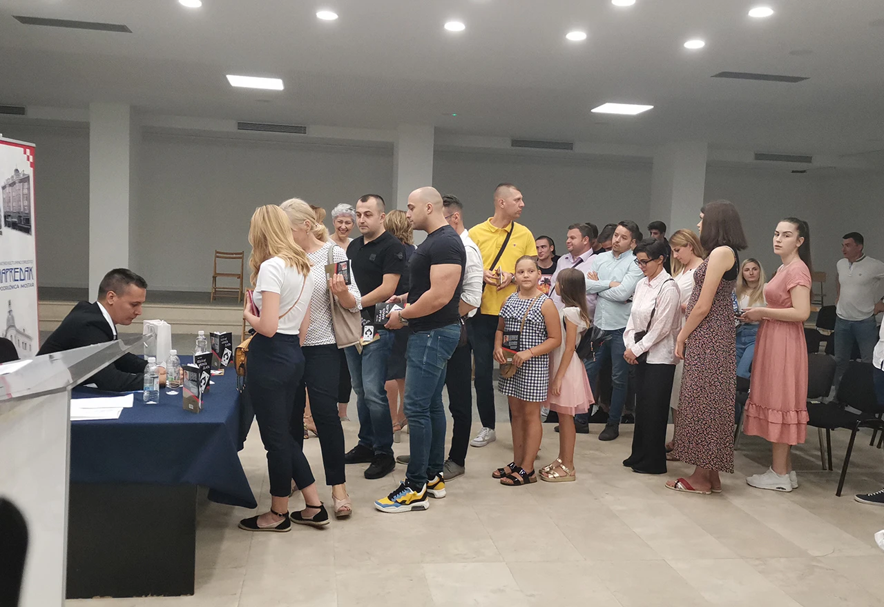 Aforizmi odzvanjali Kosačom