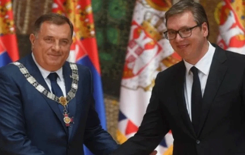 SDA reagirala na Vučićevo odličje Dodiku