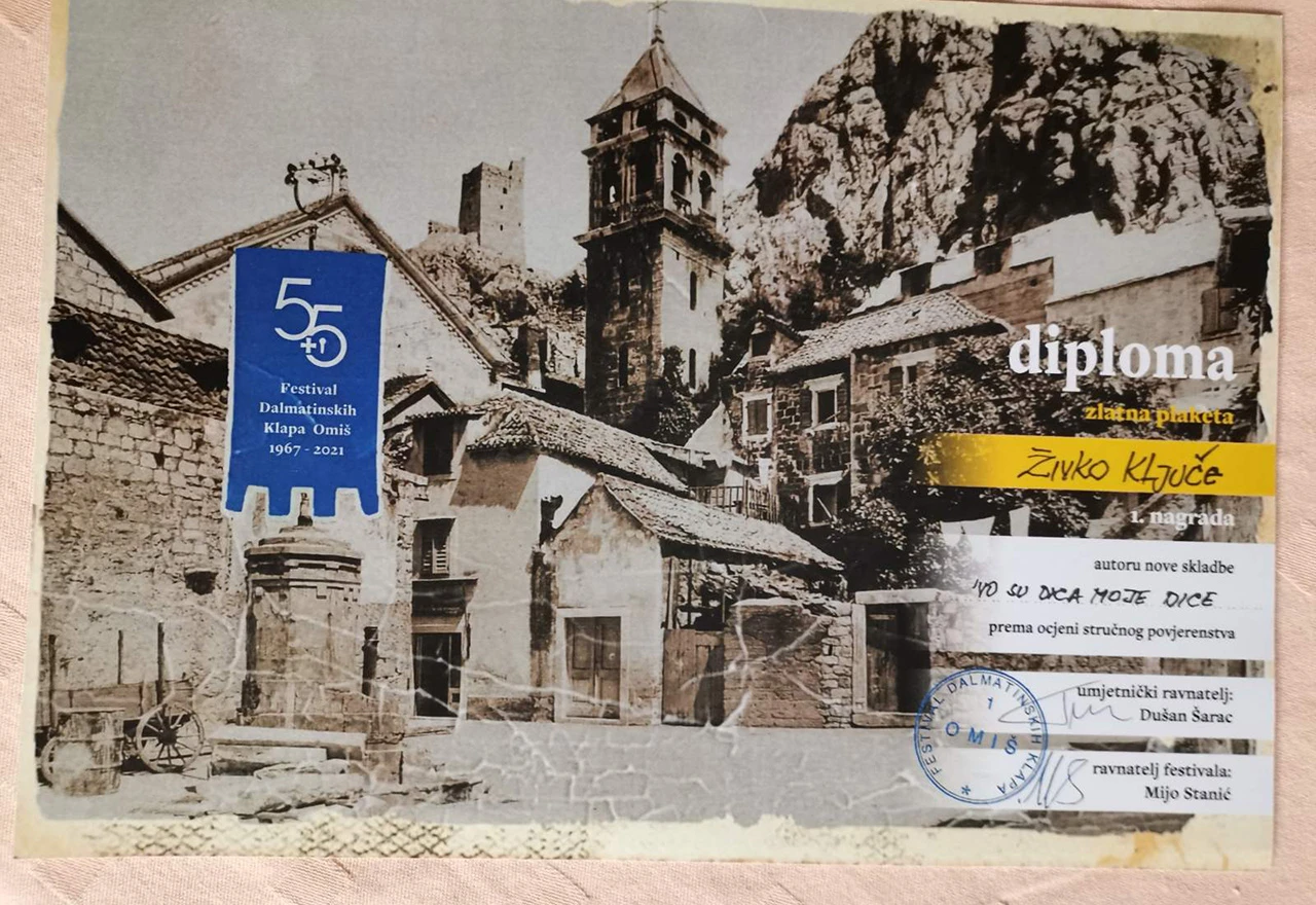 Živko Ključe dobio zlatnu plaketu za skladbu 'Vo su dica moje dice'