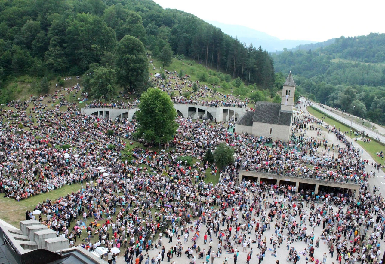 Blizu 60.000 vjernika stiglo u Podmilačje na blagdan svetog Ive