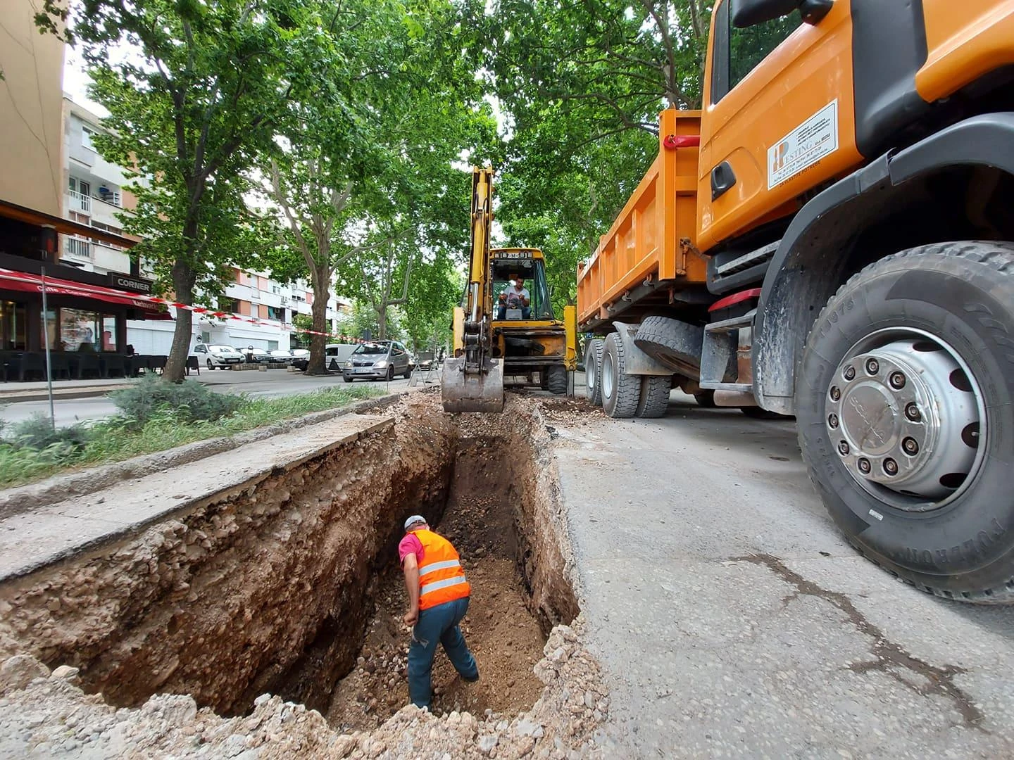 Radovi na Aveniji: Drugi put nestaje vode zbog 'potrgane' cijevi