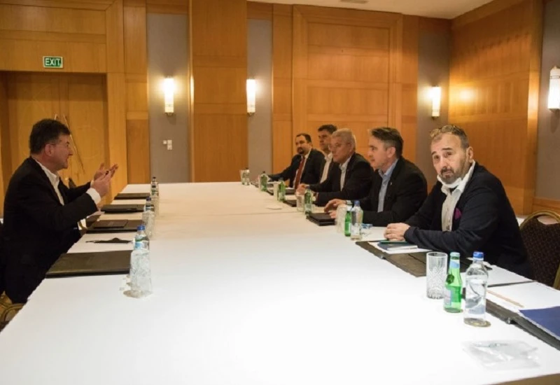 Komšić i Džaferović s Lajčakom: Uspostaviti mehanizam da se onemoguće opstrukcije