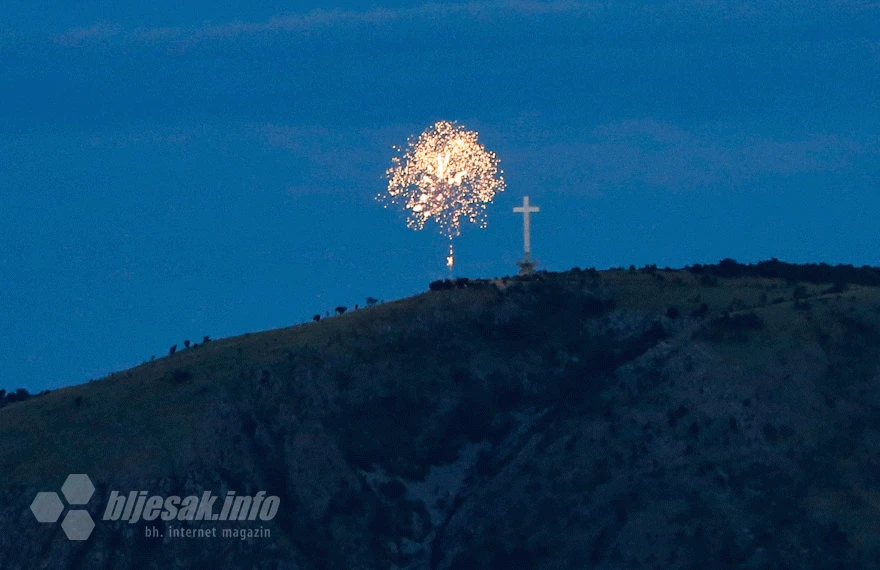 Vatrometom se slavila ''izmjena izbornog zakona''