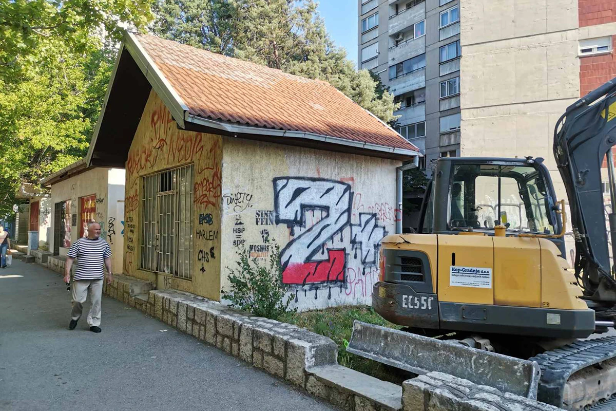 Danas uklanjanje bespravnih objekata u Splitskoj ulici