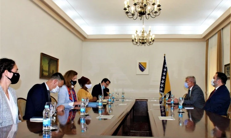 Veliki problem negiranje genocida i glorificiranje zločinaca