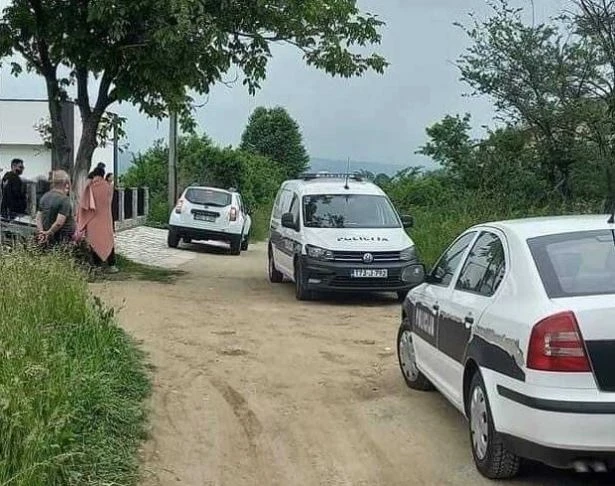 Bihać: Pronađeno beživotno tijelo muškarca ispred kuće