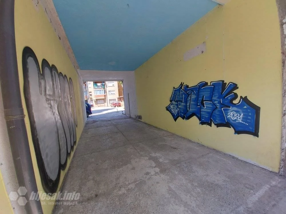 Famozni prolaz dobio grafite kao potvrdu