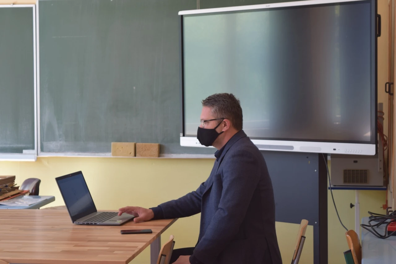 Donacija 250 laptopa školama u BiH