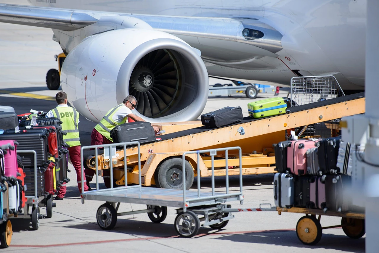 Broj putnika na bh. aerodromima pao za 72 posto u 2020.