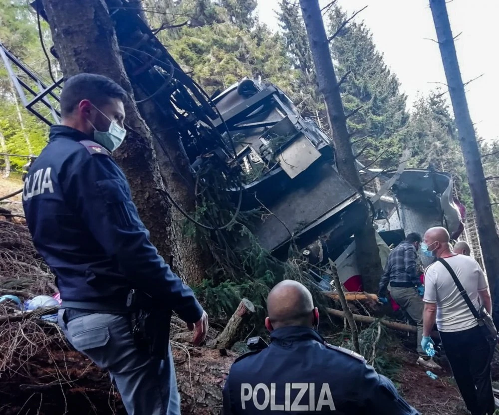 Puštene tri osobe pritvorene zbog pada žičare u Italiji, jedna stavljena u kućni pritvor