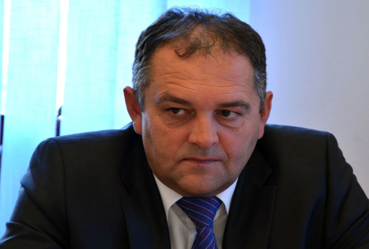 ''Vijeće ministara smjestilo BiH u poziciju rezervata''