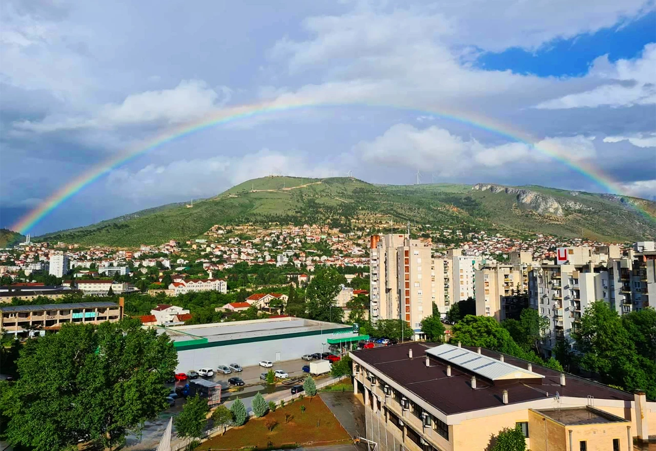 Duga iznad Mostara