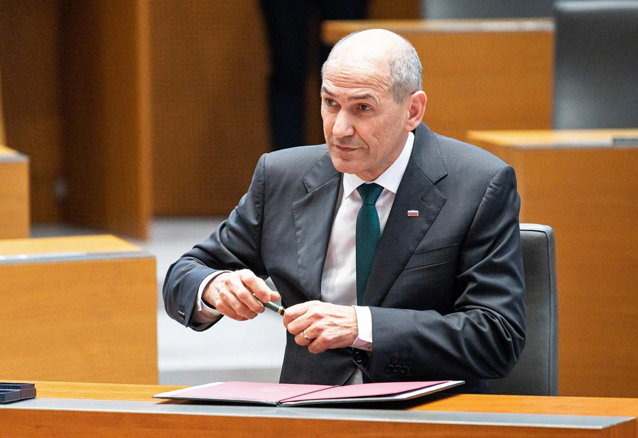 Janša ponovno demantirao: Nema govora o pomjeranju granica BiH 