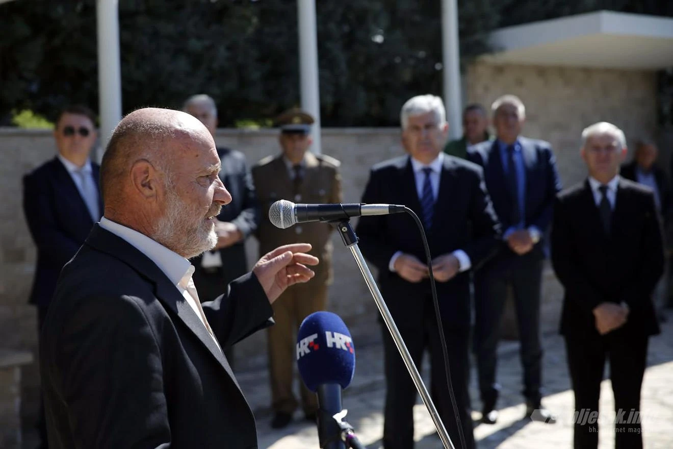  Anđelko Mikulić: Kako smo 1991. zaustavili tenkove JNA na Pologu