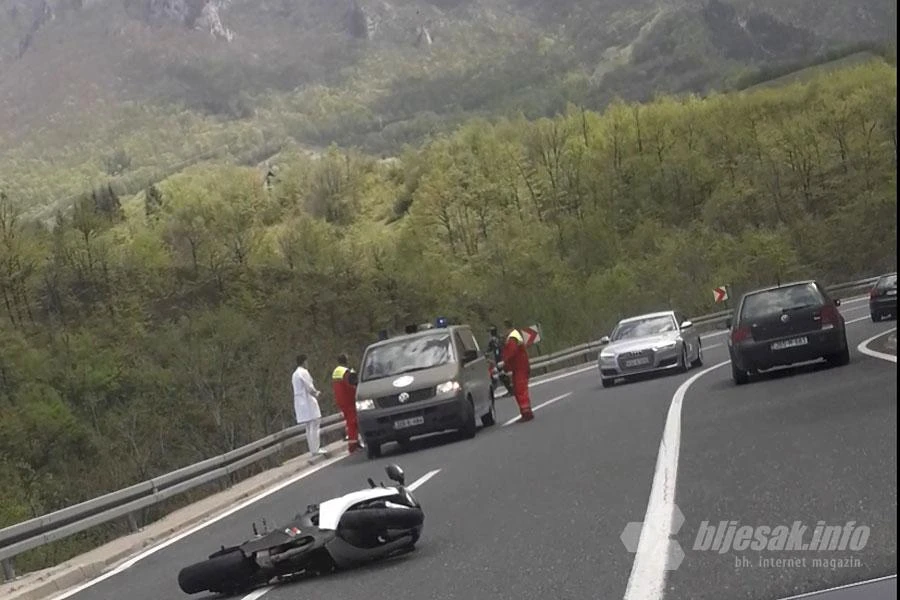 Teško ozlijeđen motociklist na Bradini
