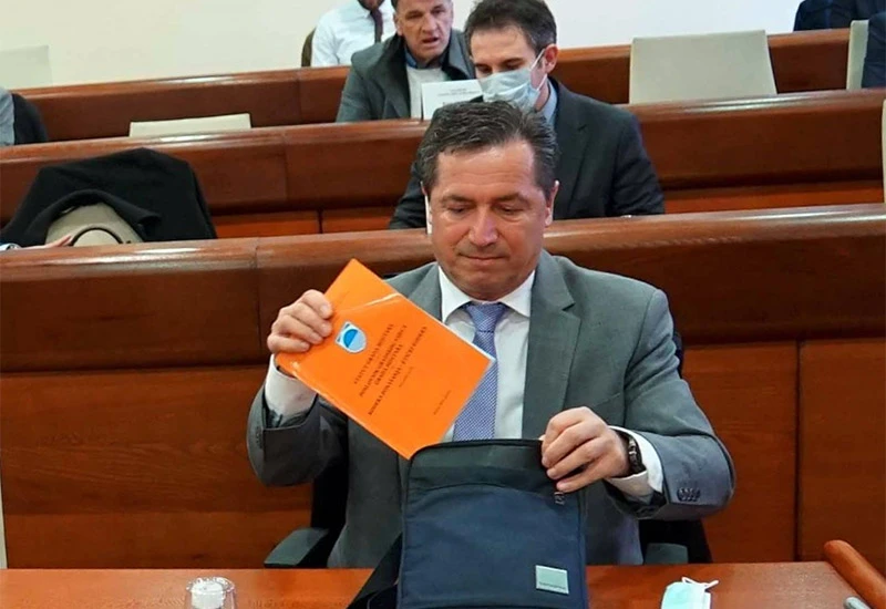 Klub Bošnjaka traži što hitniju istragu, kazne i posebnu sjednicu