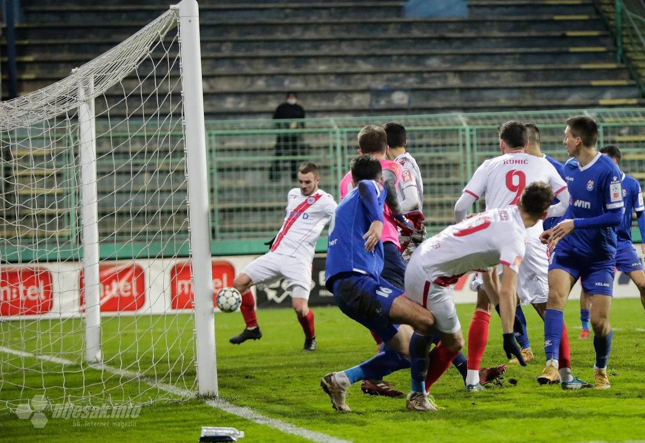 Praznični vikend donosi tri spektakla