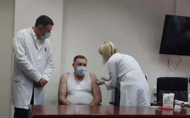 Dodik primio cjepivo protiv virusa korona