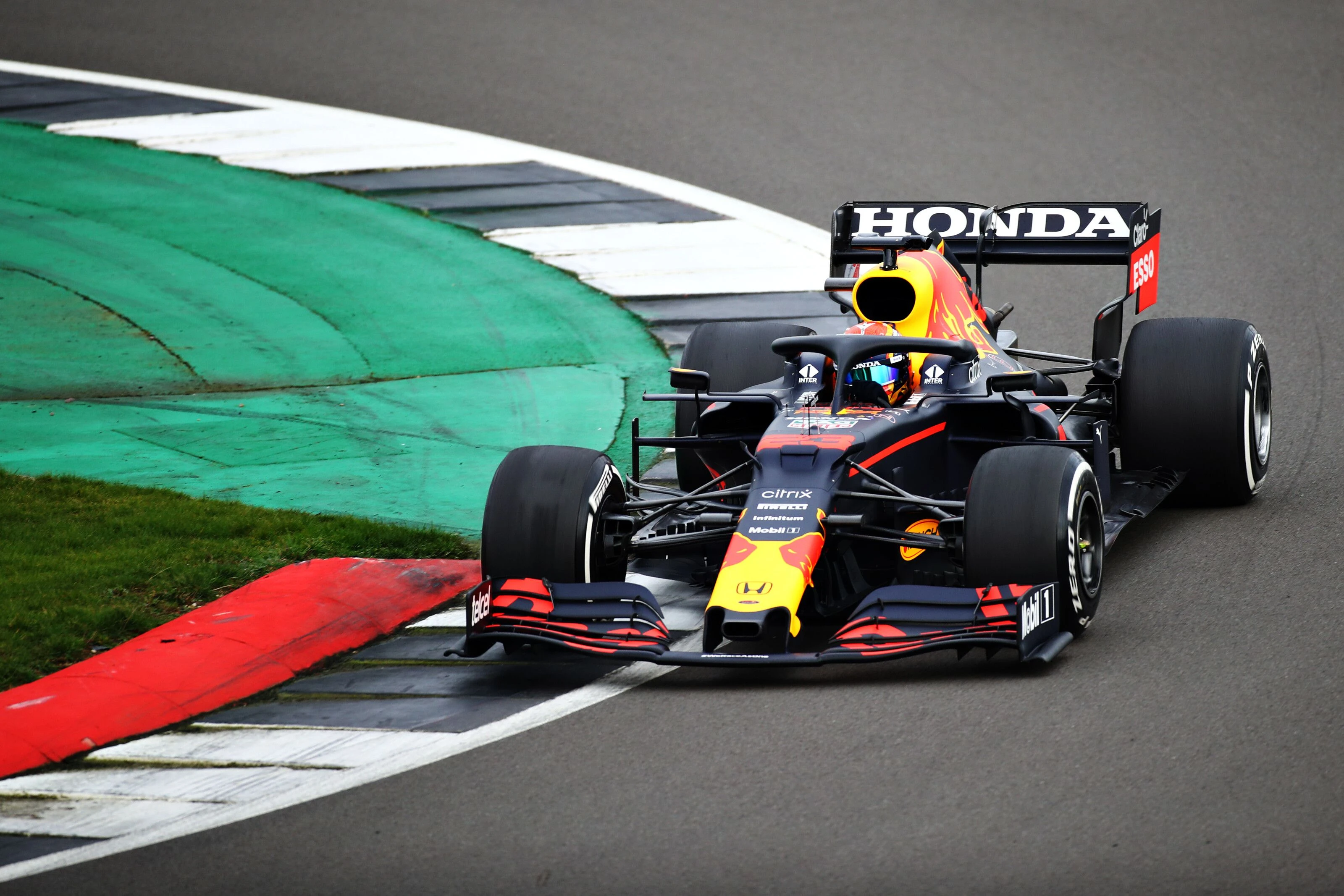 Verstappen pobijedio u kaotičnoj utrci u Imoli, Miami u kalendaru F1 od 2022.