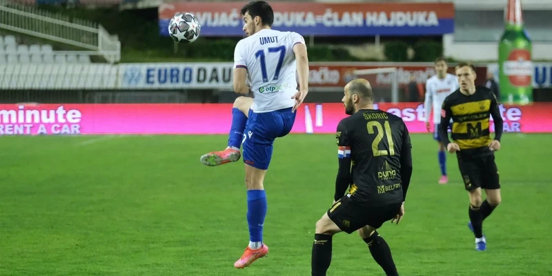 Osijek na vrhu Hrvatske lige, Mierez srušio Hajduk!