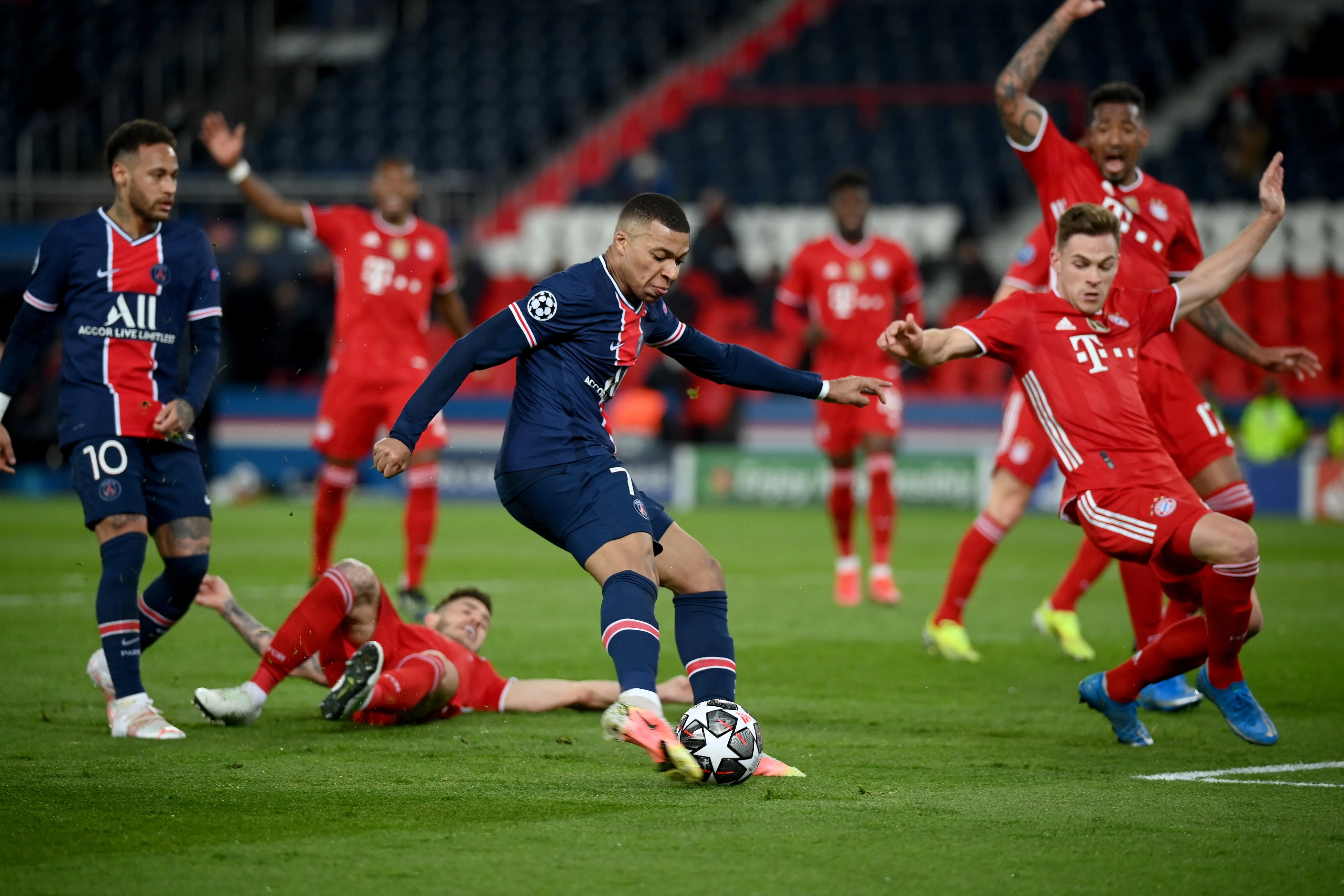 Pirove pobjede gostiju: Chelsea i PSG prošli u polufinale