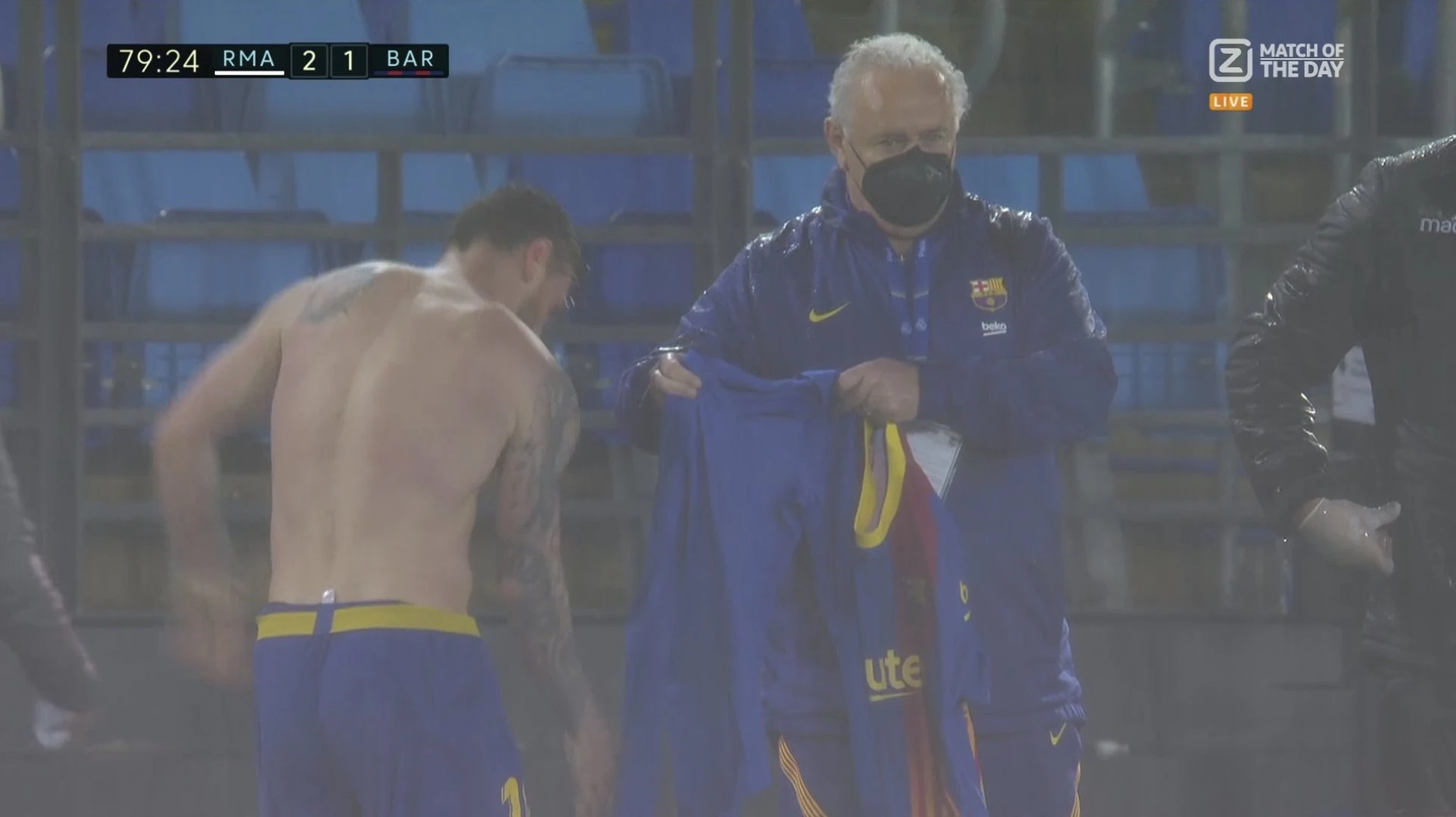 Zaledio se: Messi se doslovno tresao od hladnoće
