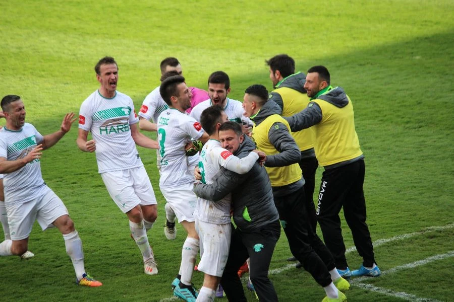 Borac i Klis razmjenjivali komplimente: "Klis može biti primjer premijerligašima!"