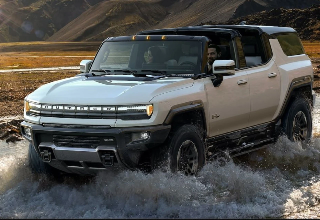 Predstavljen Hummer EV SUV