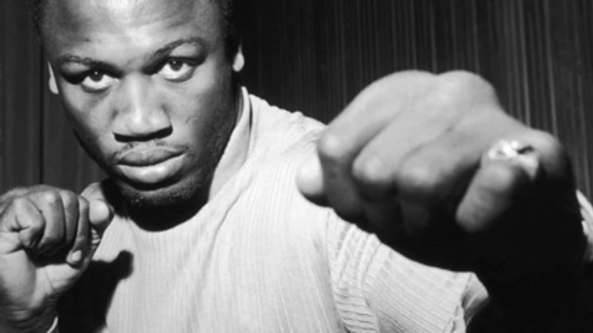 "Smokin" Joe, prvi koji je srušio Alija
