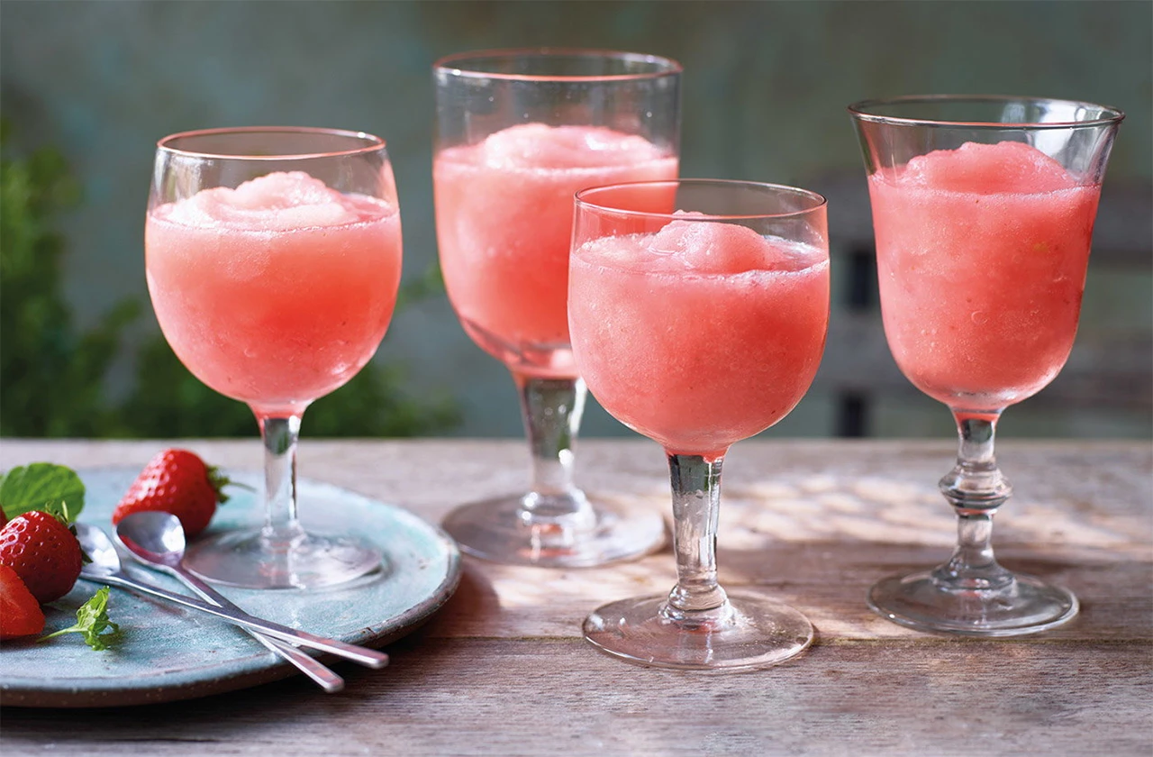Djevojke vrijeme je da isprobate Frosé