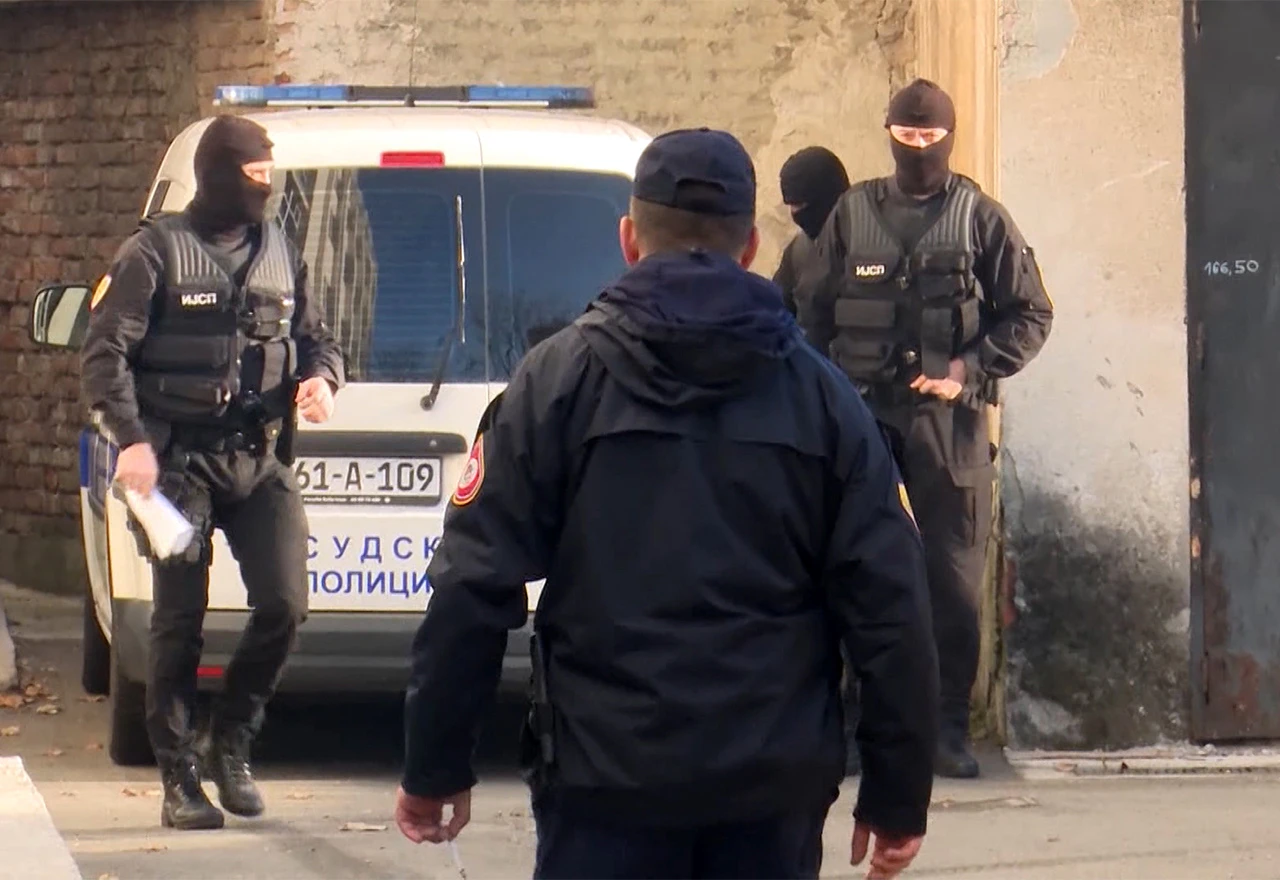 Uhićenja zbog internetskih prijevara i davanja lažnih informacija kladioničarima u inozemstvu