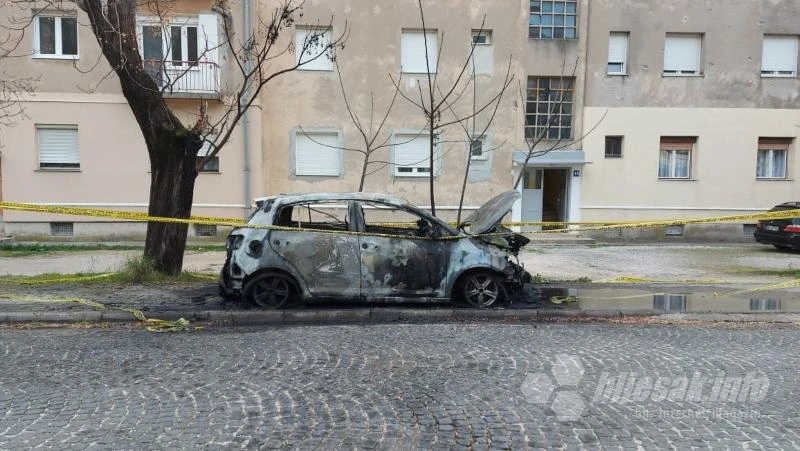 Izgorio automobil u Rodoču