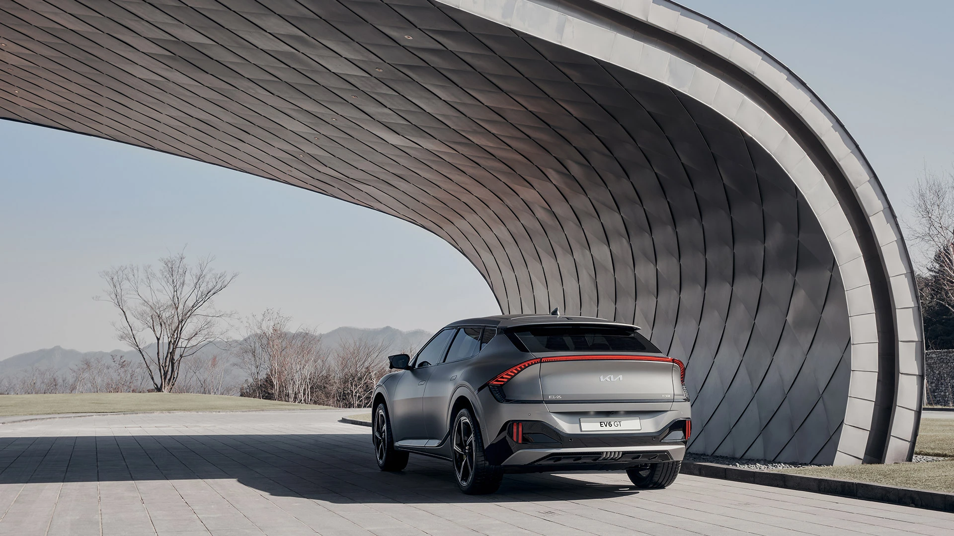 Kia EV6 donosi  dug domet, električnu snagu s nultim emisijama i 800-voltno vrlo brzo punjenje