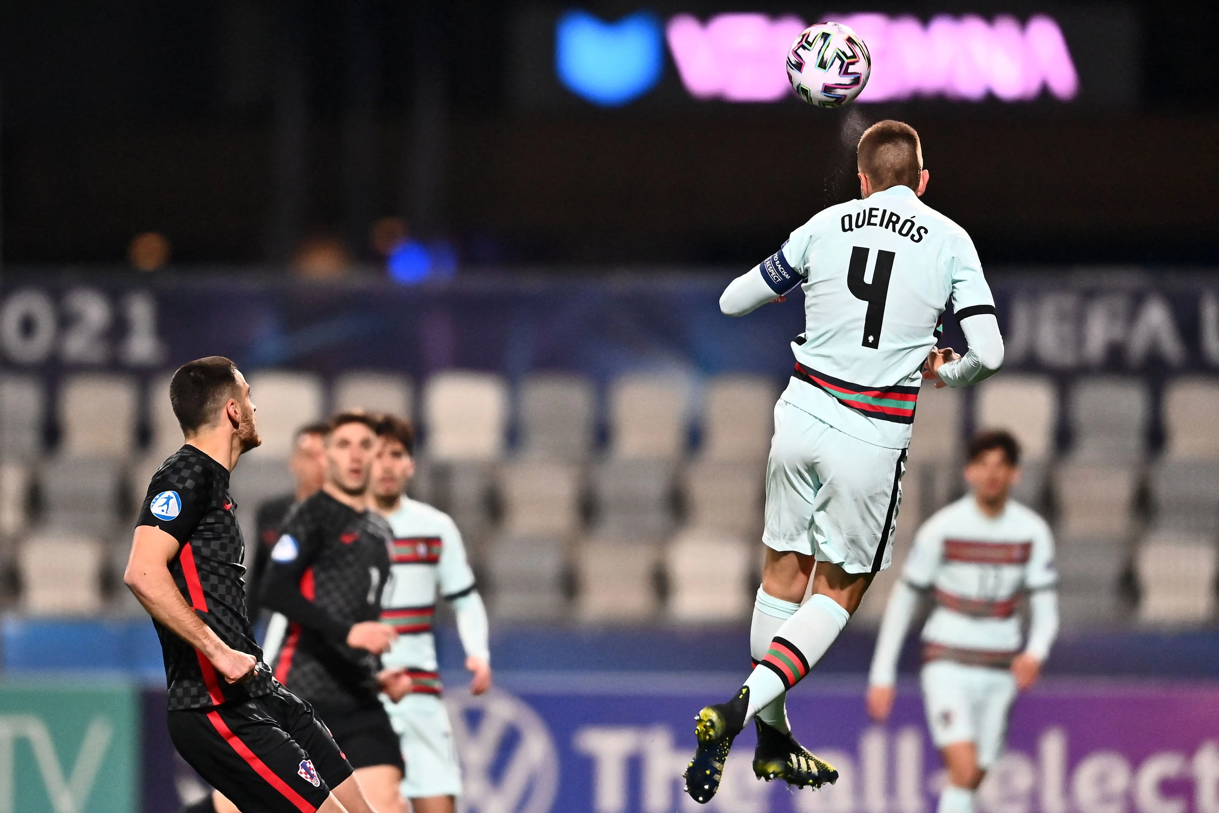 Mladi Vatreni pali u Kopru bez ispaljenog metka